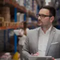 How To Be a Great Logistics Manager